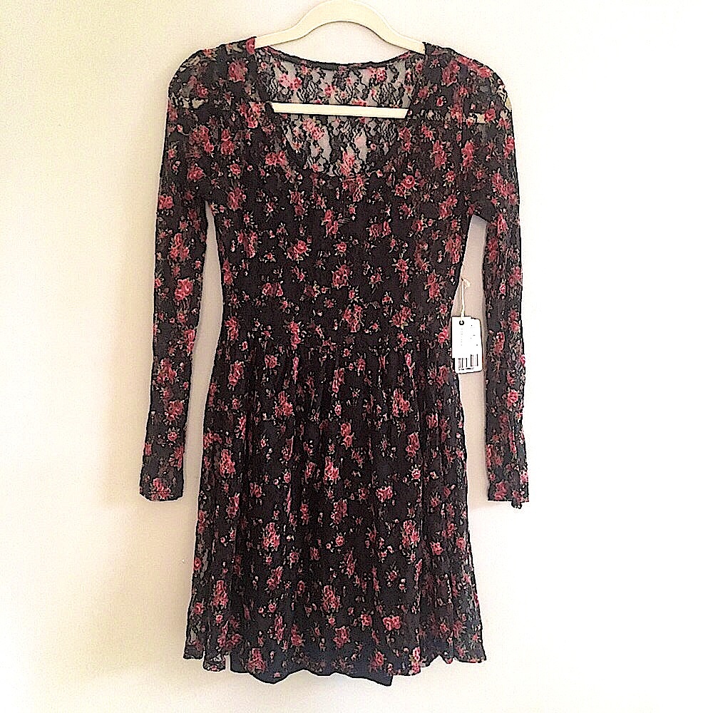 F21 || Rose Printed Black Stretch Lace 2 Pc Dress Size S